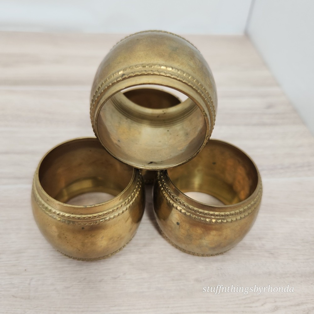 Hammered Brass Napkin Rings Wide Beaded Accent‎ Set Of 4